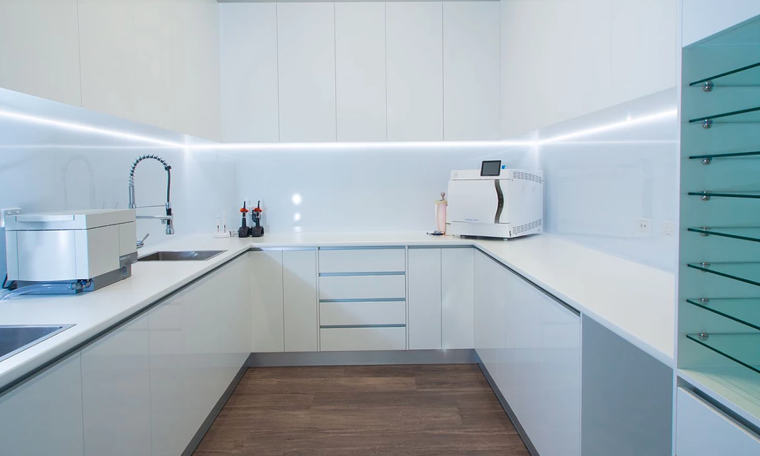 Dentist Work Room